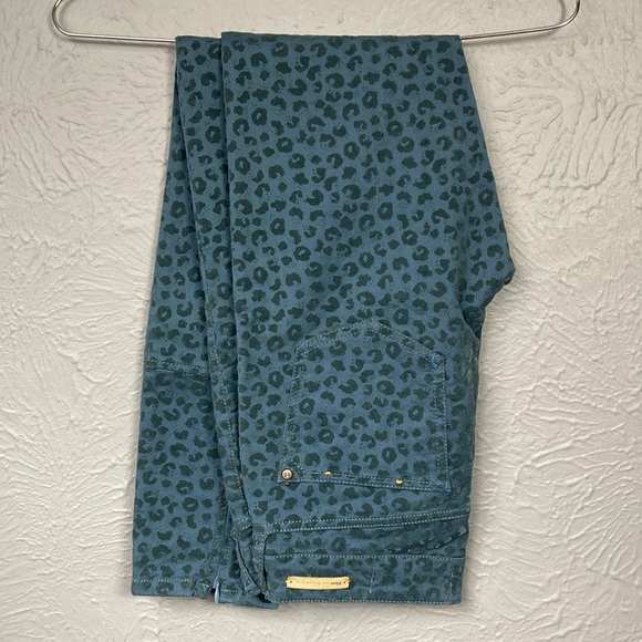 Pilcro And The Letterpress Blue Velvet Leopard Print Pants Women's Size … - Picture 3 of 16